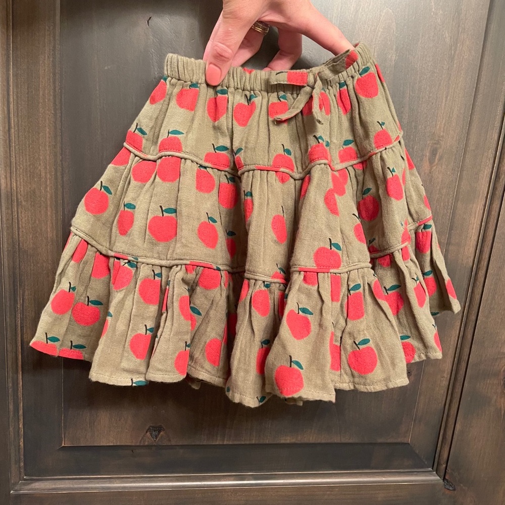 Pink Chicken Apple Skirt sz 3 EUC